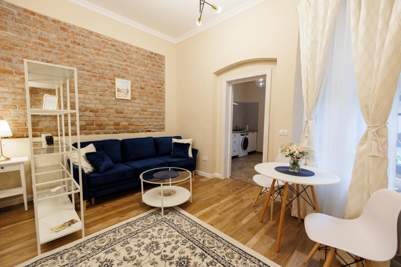 Jolie Flat In The Heart Of The City 티미쇼아라 외부 사진